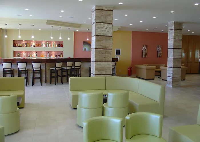Golden Sands Hotell